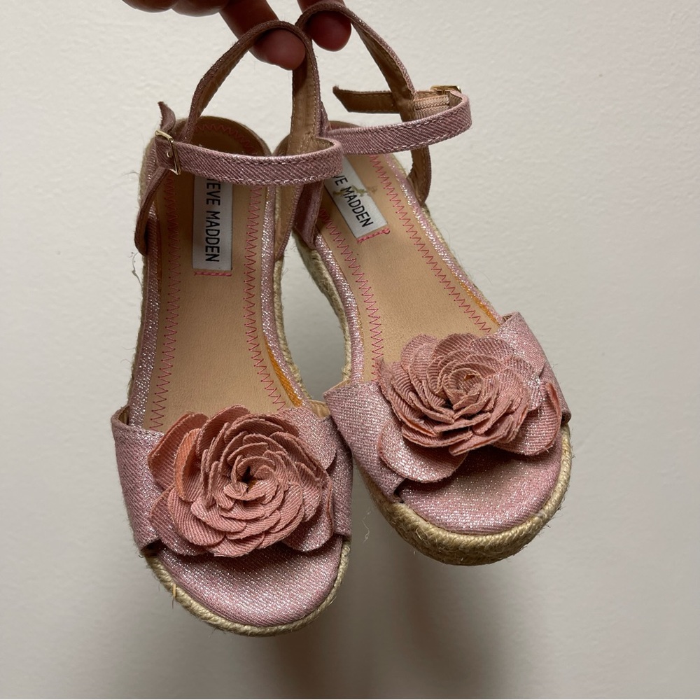 Steve Madden Wedges Size 3 (girls)